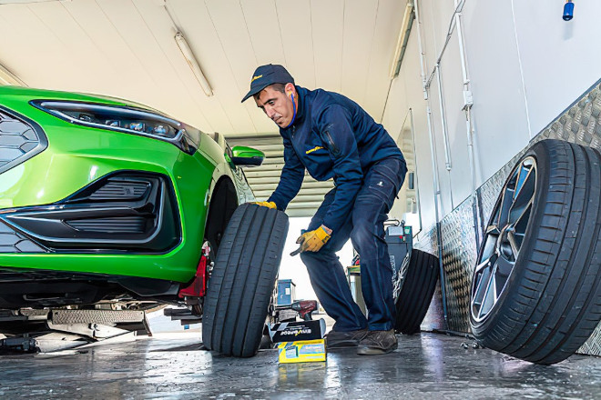 The tires were tested using Ford Focus ST